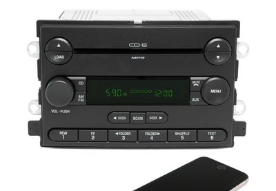 AM\/FM Radio 6 Disc CD Player