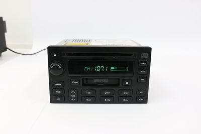 2004-2008 Suzuki Forenza Reno AM FM Radio CD Cassette Player 96 437 609